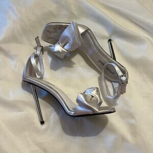 Jeffrey Campbell Queening Sandal In White size 7
